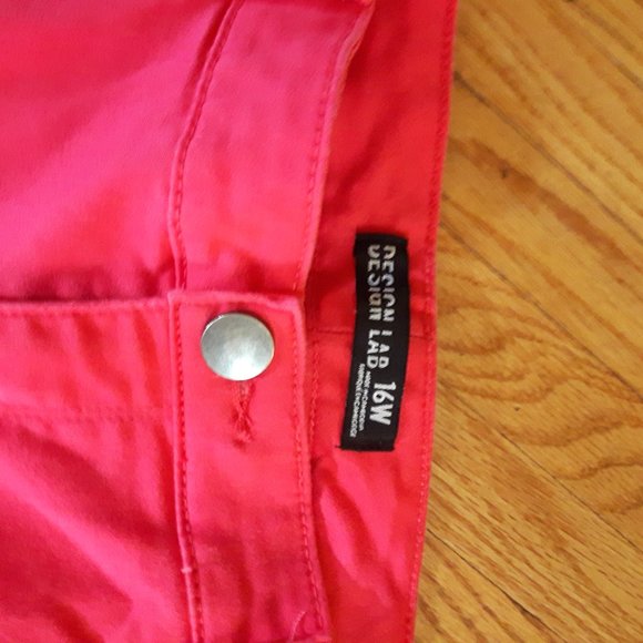 Pink jeans! - Picture 3 of 3